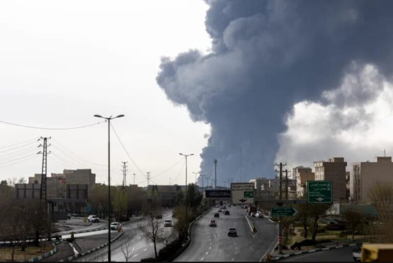 صواريخ من إيران ولبنان وإصابات وقتلى في إسرائيل ولبنان وغزة