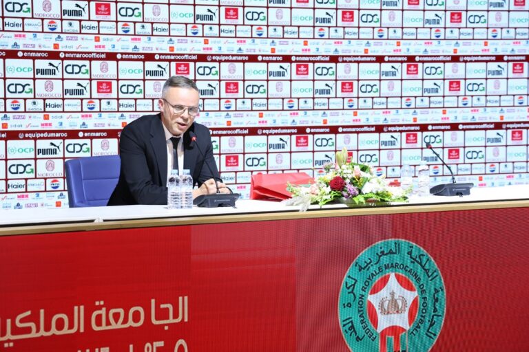 وهبي يضع قائمة موسعة لمنتخب المغرب استعدادا لمباراتي الإكوادور وباراغواي