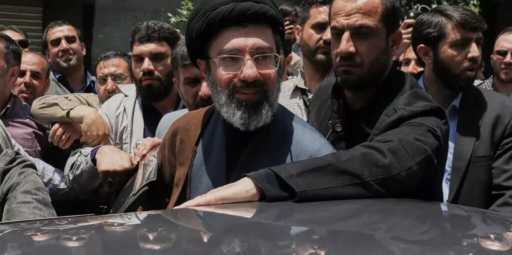 مجتبى خامنئي، المرشد الإيراني الجديد تداعيات الحرب