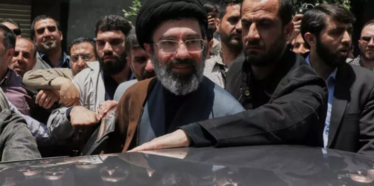 مجتبى خامنئي، المرشد الإيراني الجديد تداعيات الحرب