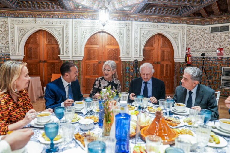 إشبيلية.. إفطار رمضاني يبرز دور الصناعة التقليدية المغربية في تعزيز الحوار والتعايش