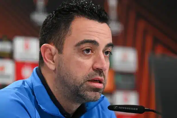تشافي يكشف حقيقة تقديم عرض تدريب المنتخب المغربي