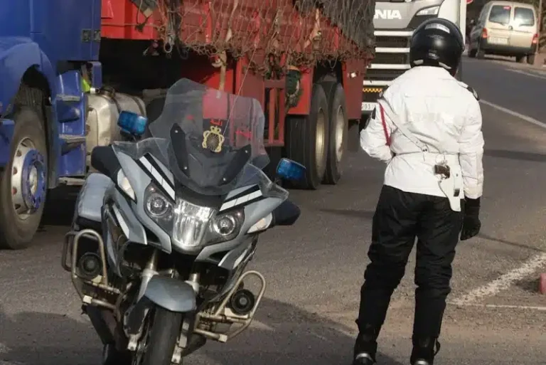 الدرك يغك لغز سرقة دراجات مشجعين خلال مباراة الكوكب وحسنية أكادير