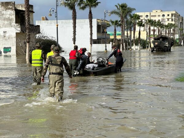 فوزي لقجع طنجة سلطات القصر الكبير تواصل إجلاء السكان نحو مناطق آمنة تحسبا لارتفاع منسوب وادي اللوكوس