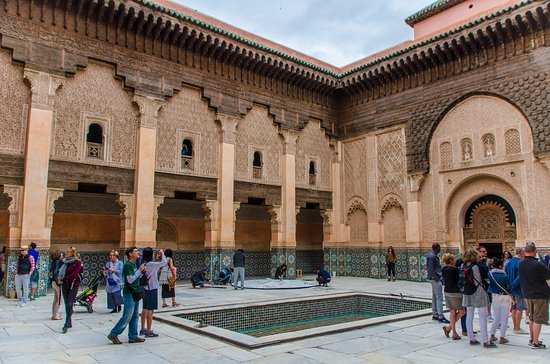 مدرسة ابن يوسف بمراكش.. تحفة معمارية تروي تاريخ العلم والحضارة