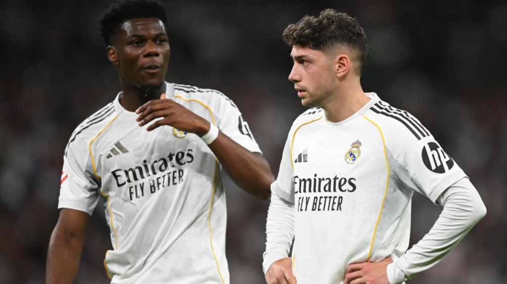تقارير تكشف حقيقة رحيل فالفيردي عن ريال مدريد بعد أزمته مع تشواميني