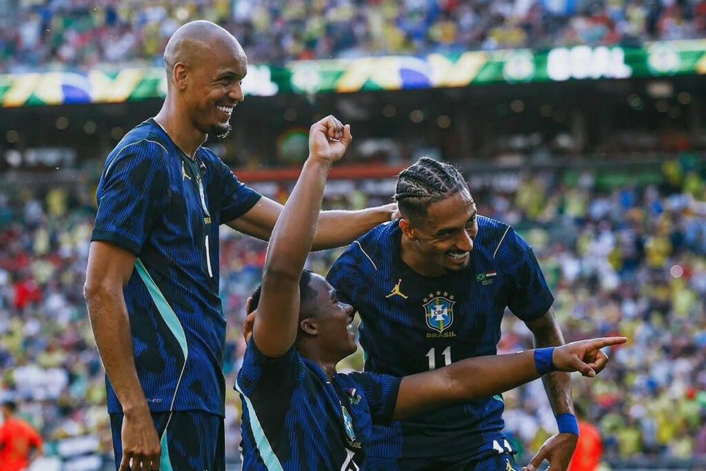 رافينيا يشيد بالمنتخب المغربي