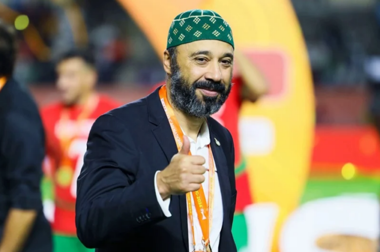 الاتحاد العماني يتعاقد مع المدرب المغربي طارق السكتيوي