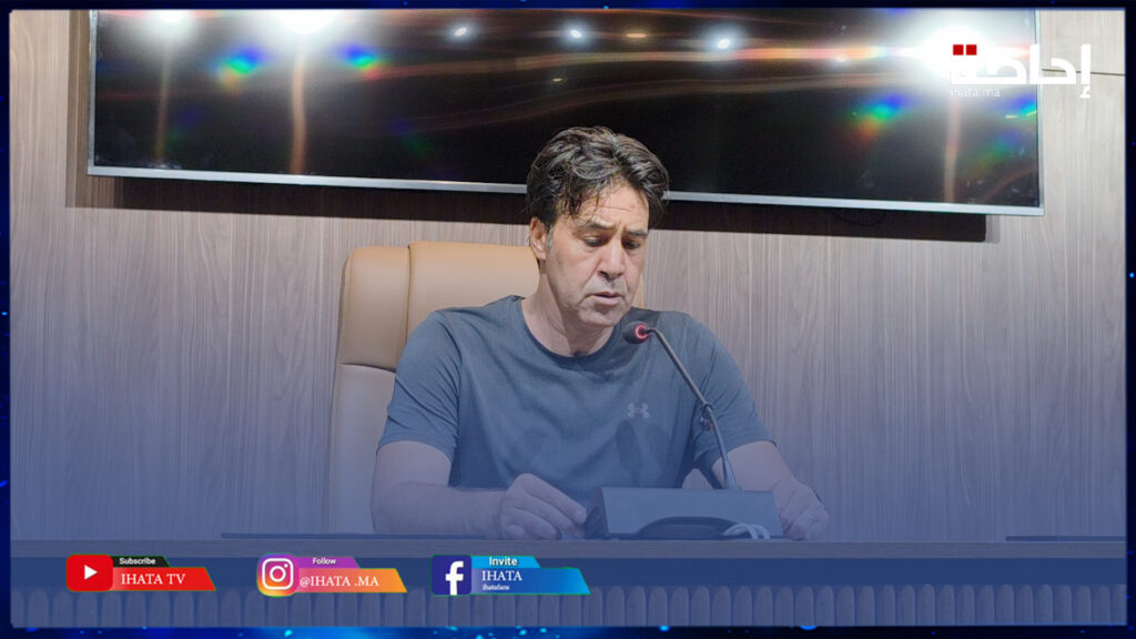 هشام الدميعي يشيد بلاعبيه بعد إسقاط الرجاء بثنائية في مراكش (فيديو)