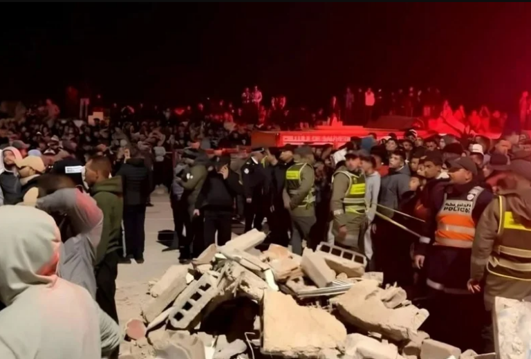 فاس: 11 ضحية في انهيار بناية بجنان الورد | إحاطة