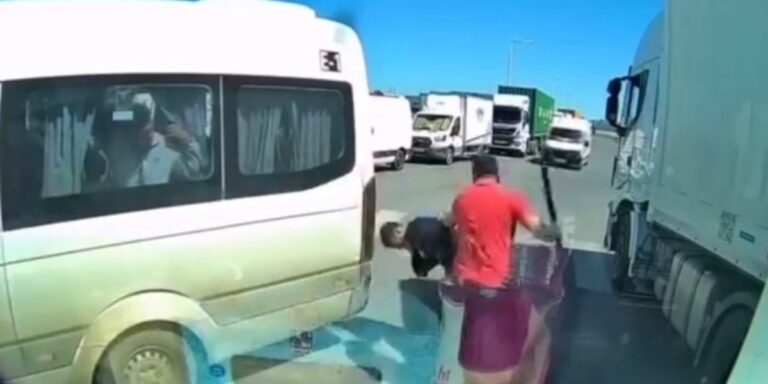 قرار الوكيل العام للملك بالقنيطرة في حق سائق الحافلة بعد اعتداء عنيف على سائق شاحنة