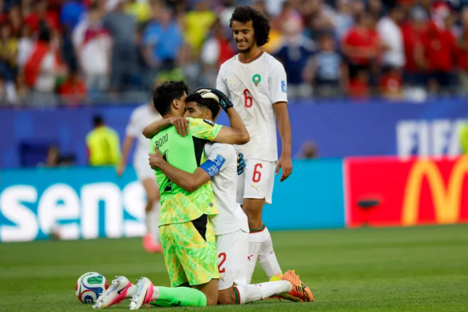 المنتخب المغربي يتلقى إشادات عربية واسعة بعد الفوز على إسكتلندا | إحاطة
