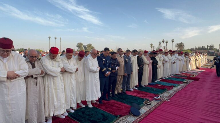 صلاة عيد الأضحى بمراكش.. والي الجهة يتقدم آلاف المصلين بمصلى سيدي اعمارة