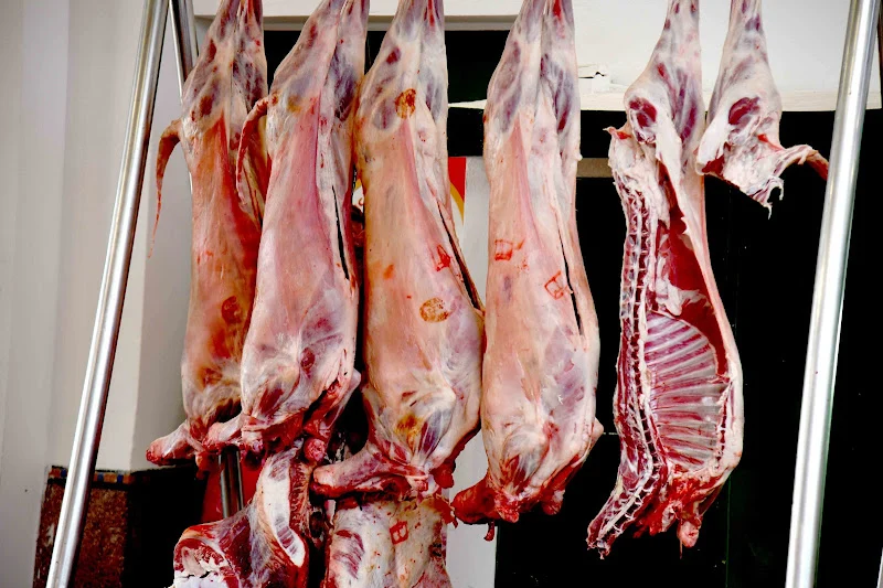 أسعار اللحوم الحمراء ترتفع قبل عيد الأضحى وتثير قلق الأسر