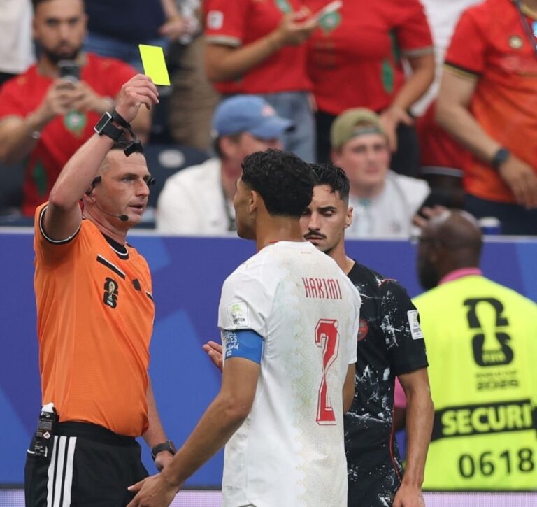 البطاقات الصفراء المنتخب المغربي فرنسا